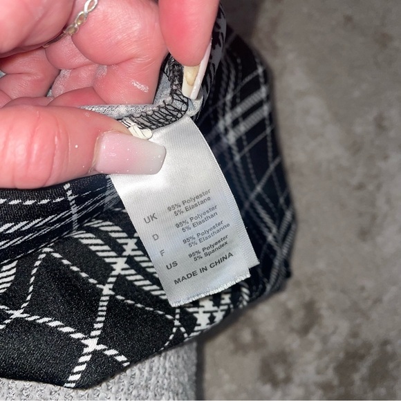 💋Bundle 4 items for $20. Add items💋 to a bundle - Picture 3 of 11